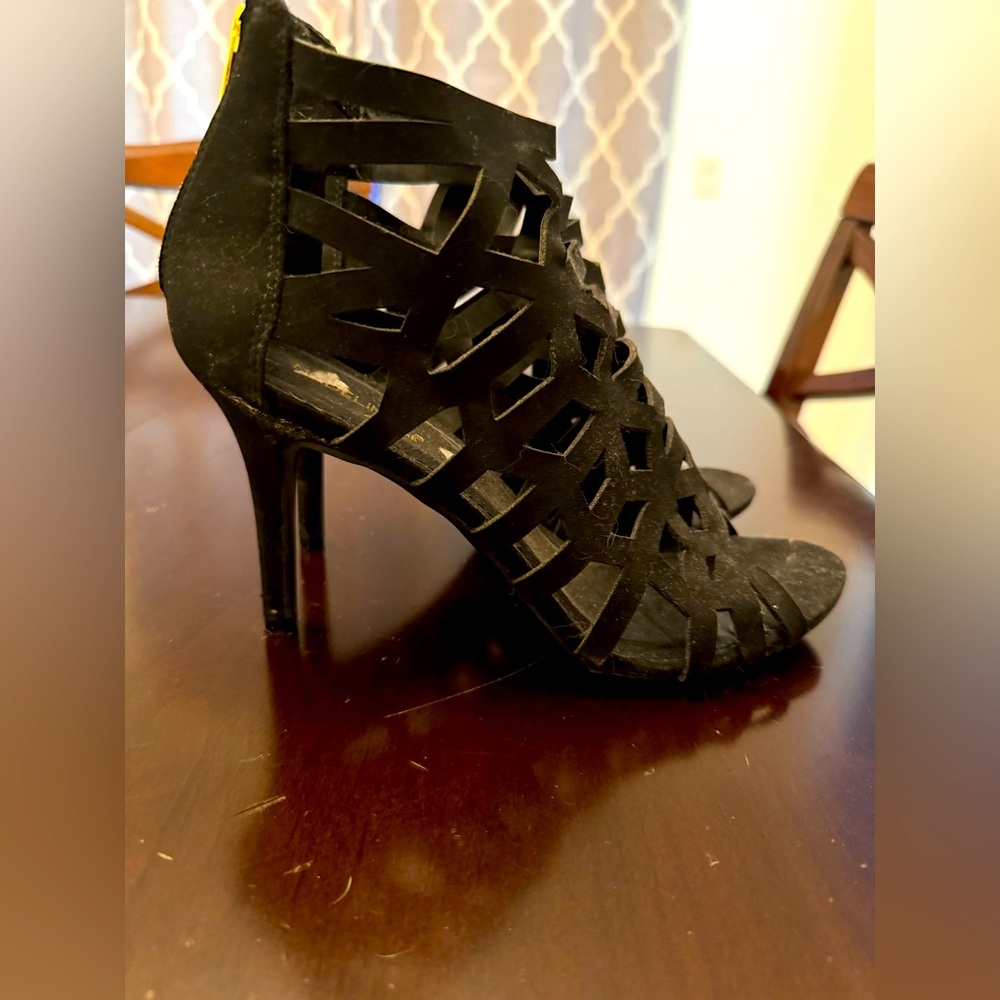 Black suede leap toe heels